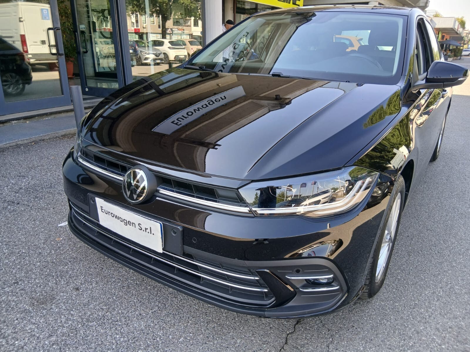 VOLKSWAGEN Polo 6 serie